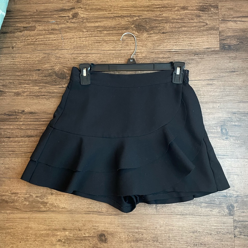 DO+BE ruffle mini skirt